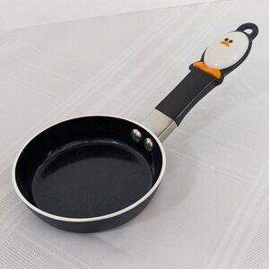 Mini nonstick egg skillet with cute chicken on handle